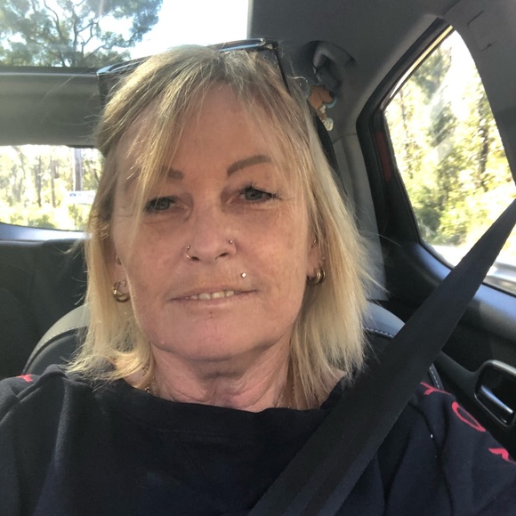 Meet your Posher, Michelle - Picture 1 of 1